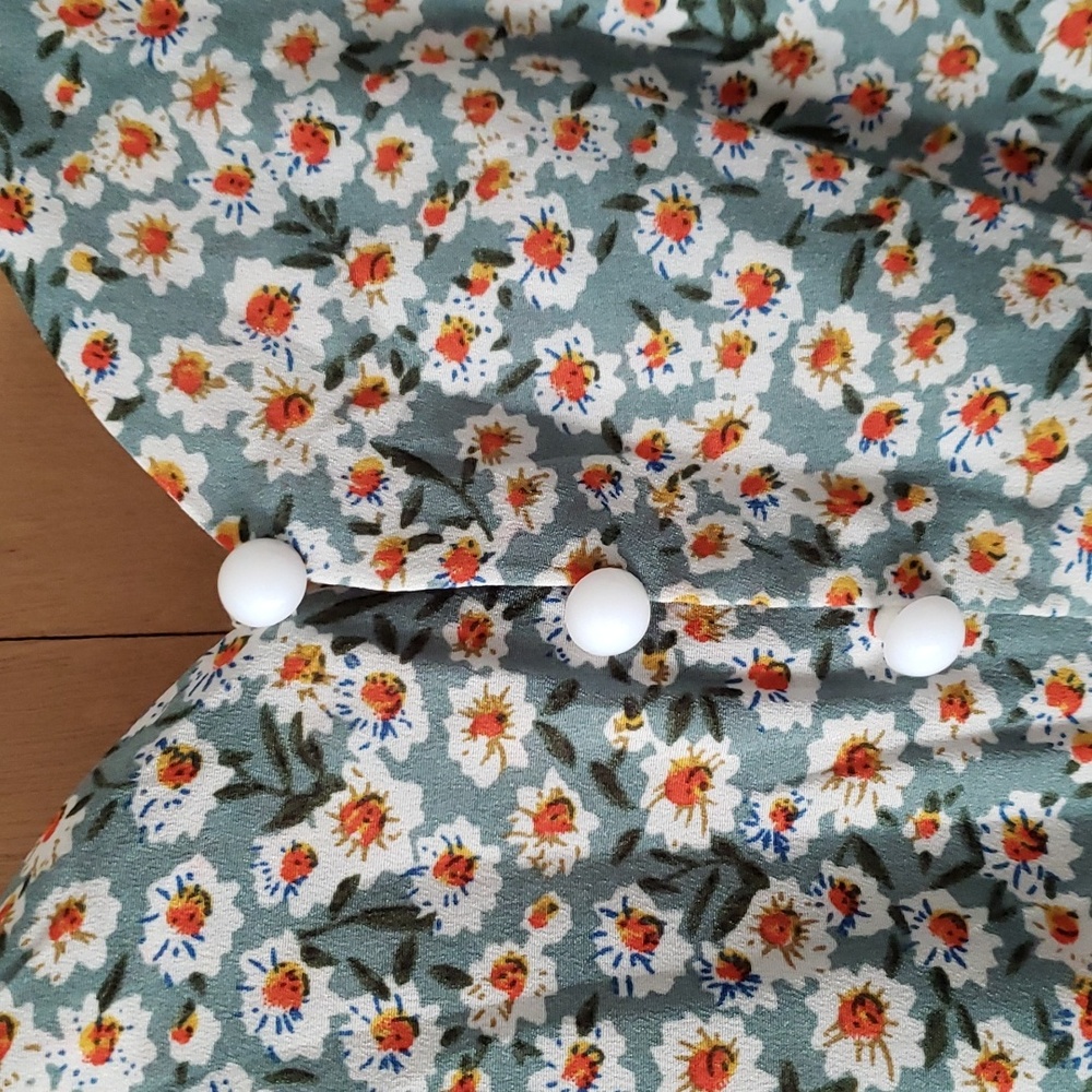 Floral Sweetheart Neckline Dress - Picture 6 of 12